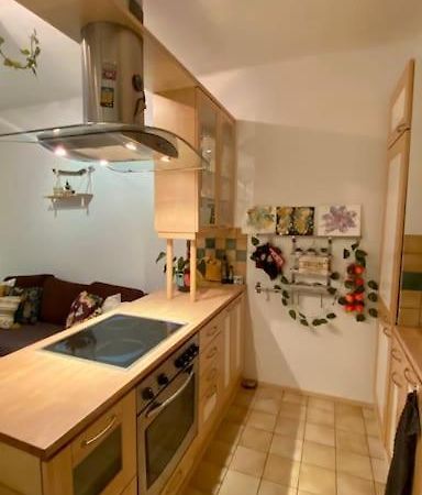 Lovely Apartment In The Centre, Street Level And Inner Yard Helsinki Exterior foto